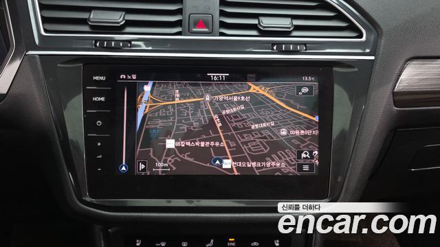 Volkswagen Tiguan 2024 — photo 21