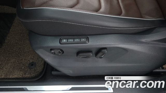 Volkswagen Tiguan 2024 — photo 36
