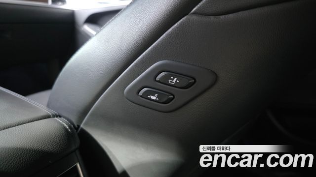 Genesis G80 2017 — photo 19