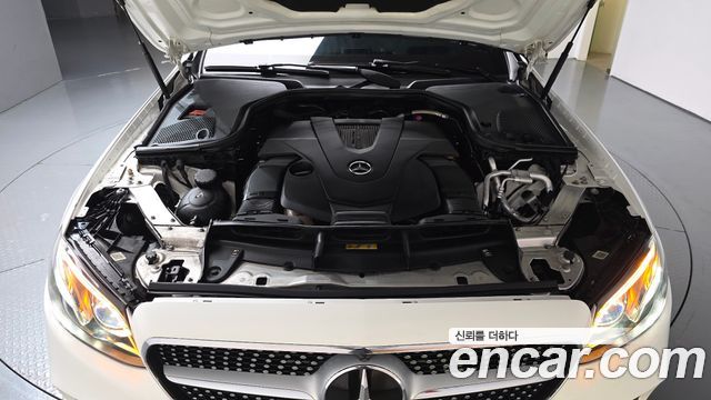 Mercedes-Benz E-Class 2019 — photo 6