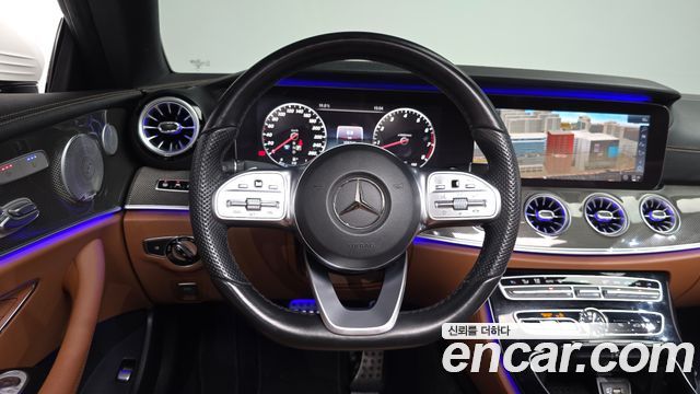 Mercedes-Benz E-Class 2019 — photo 19