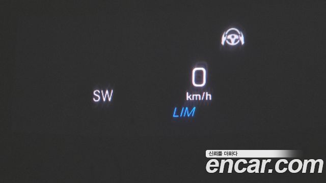 Mercedes-Benz E-Class 2019 — photo 25
