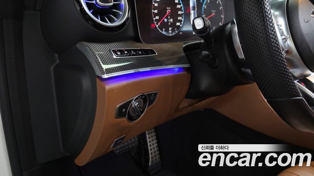 Mercedes-Benz E-Class 2019 — photo 29