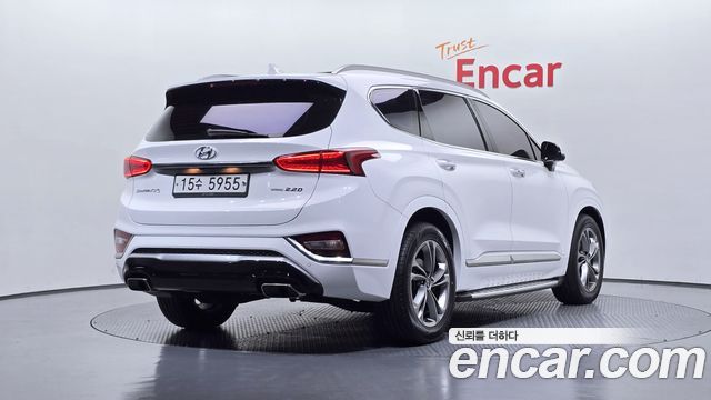 Hyundai Santafe 2019 — photo 2