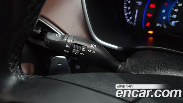 Hyundai Santafe 2019 — photo 24