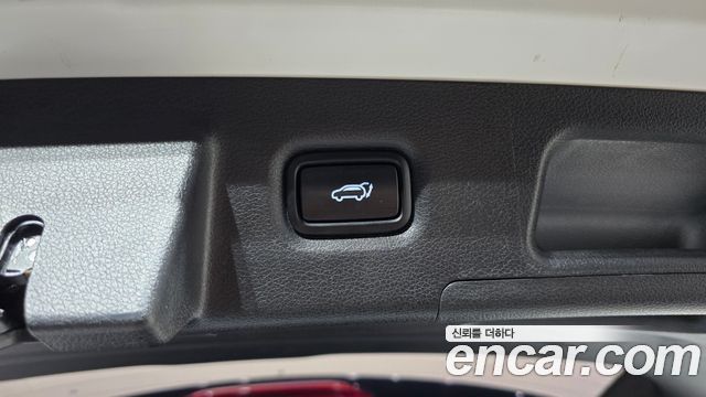 Hyundai Santafe 2019 — photo 25