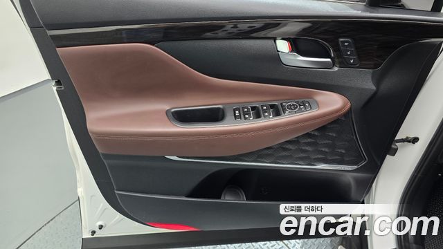 Hyundai Santafe 2019 — photo 14