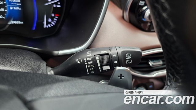 Hyundai Santafe 2019 — photo 28