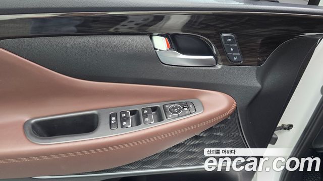 Hyundai Santafe 2019 — photo 30