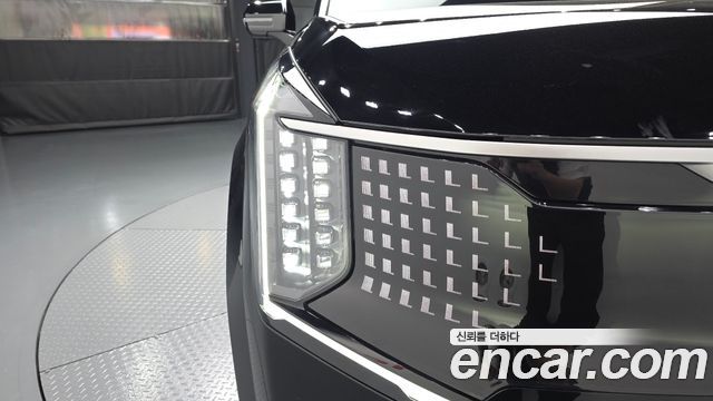 Kia EV9 2024 — photo 8