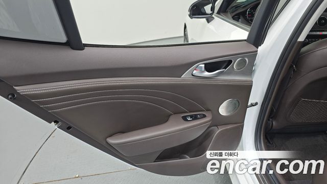 Kia Stinger 2021 — photo 15