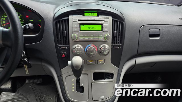 Hyundai Starex 2015 — photo 20