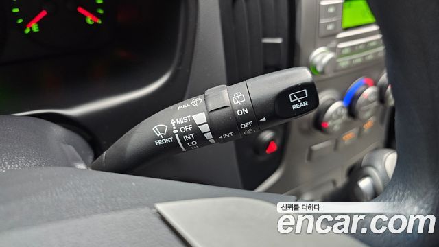 Hyundai Starex 2015 — photo 24