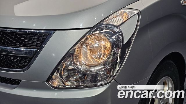 Hyundai Starex 2015 — photo 8