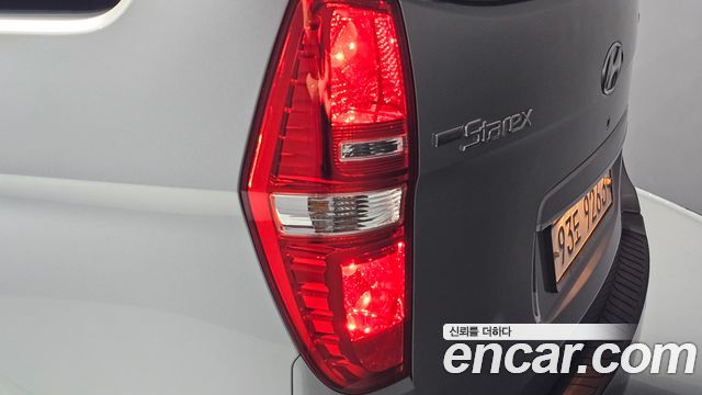 Hyundai Starex 2015 — photo 9