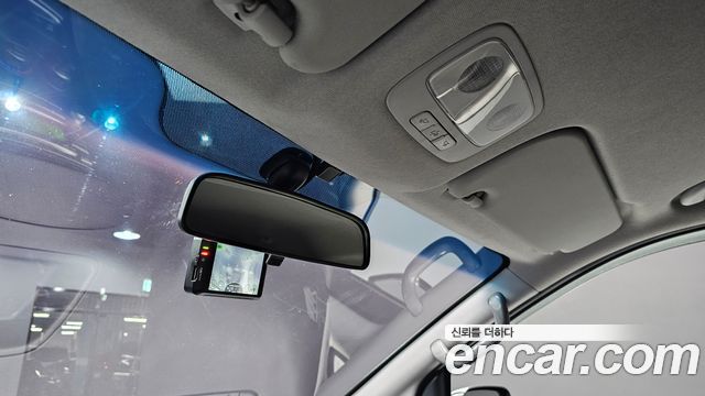 Hyundai Starex 2015 — photo 27