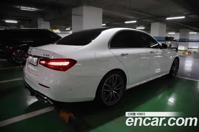 Mercedes-Benz E-Class 2021 — photo 2