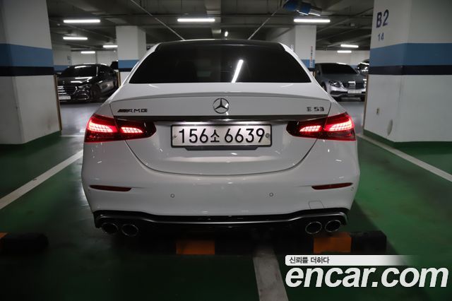 Mercedes-Benz E-Class 2021 — photo 4