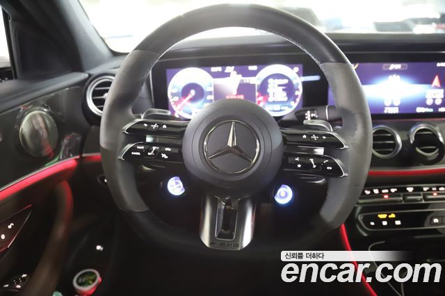 Mercedes-Benz E-Class 2021 — photo 9