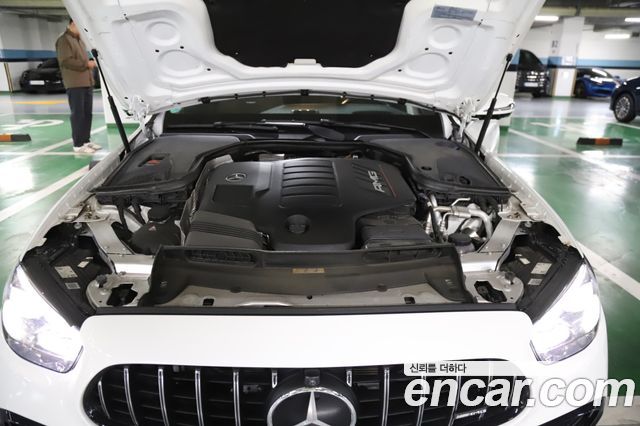Mercedes-Benz E-Class 2021 — photo 16