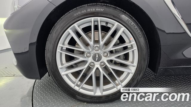 Genesis G70 2019 — photo 5