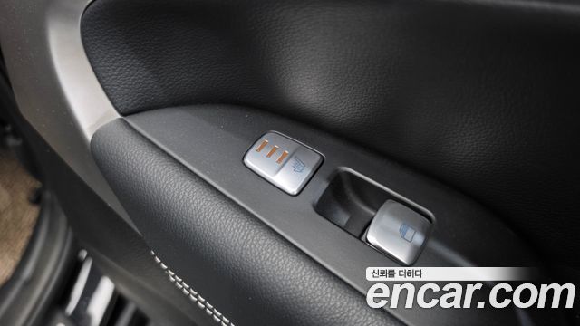 Genesis G70 2019 — photo 19