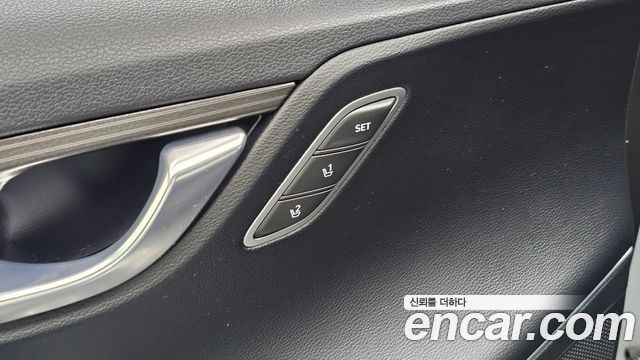 Hyundai Grandeur 2018 — photo 17