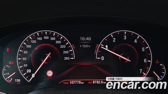 BMW 5-Series 2019 — photo 8