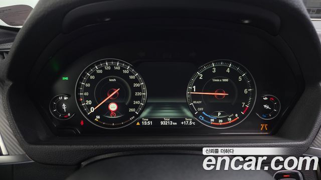 BMW 3-Series 2018 — photo 8