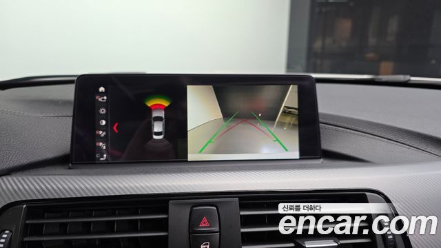 BMW 3-Series 2018 — photo 15