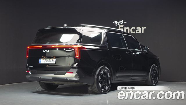Kia Canival 2025 — photo 2