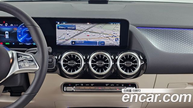 Mercedes-Benz EQA 2026 — photo 27