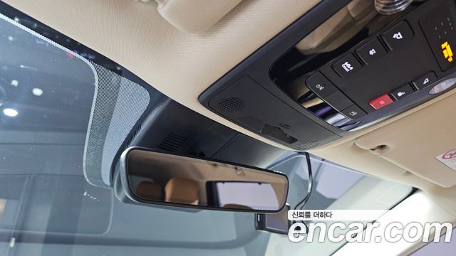 Kia Canival 2022 — photo 26