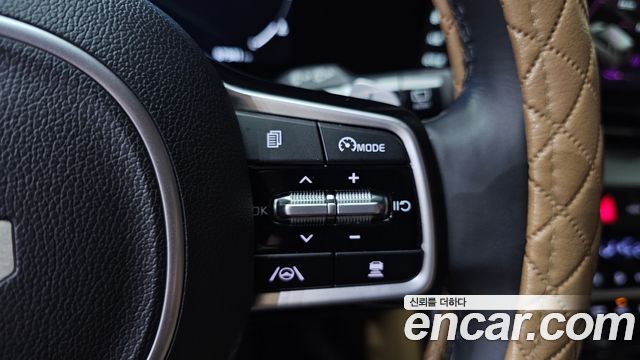 Kia Canival 2022 — photo 30