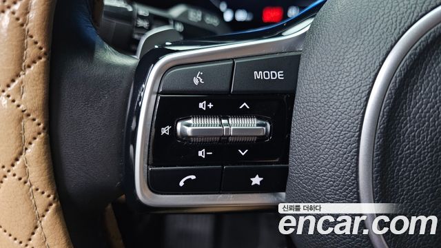 Kia Canival 2022 — photo 31