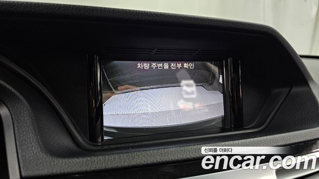 Mercedes-Benz E-Class 2015 — photo 15