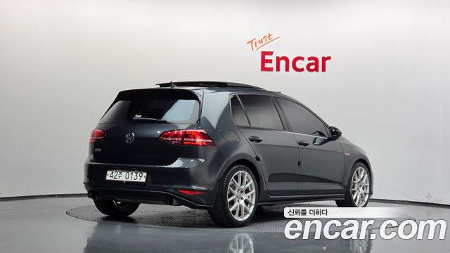 Volkswagen Golf 2015 — photo 2