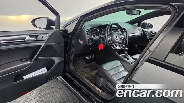 Volkswagen Golf 2015 — photo 10