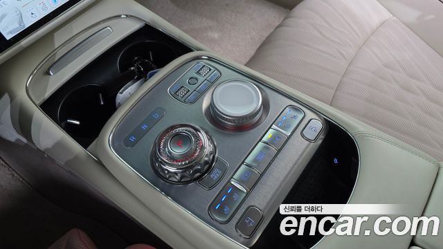 Genesis G90 2023 — photo 12