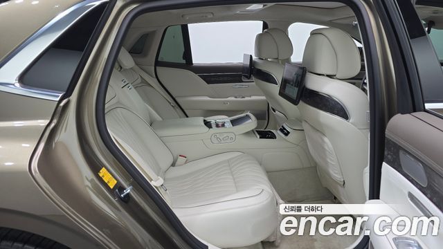 Genesis G90 2023 — photo 17