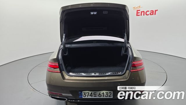 Genesis G90 2023 — photo 24