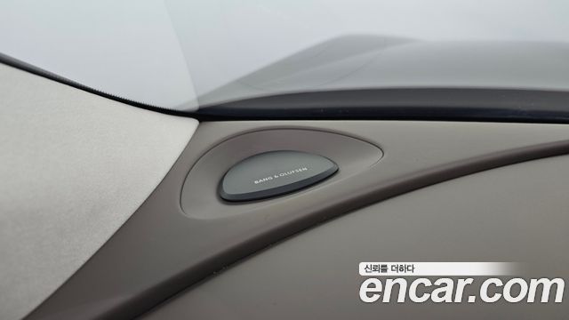 Genesis G90 2023 — photo 40