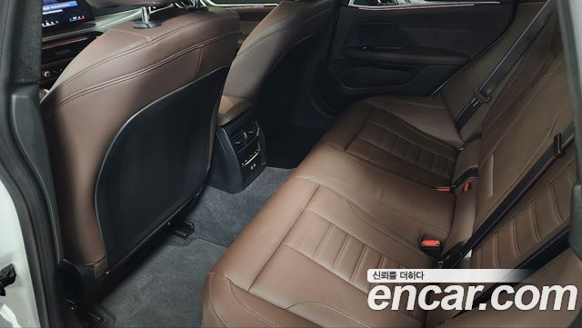 BMW 4-Series 2026 — photo 11