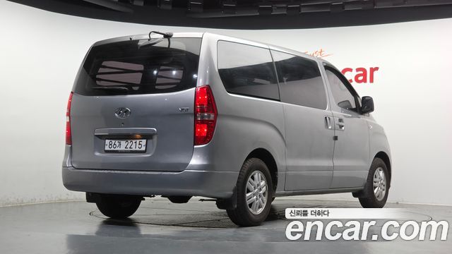 Hyundai Starex 2019 — photo 2