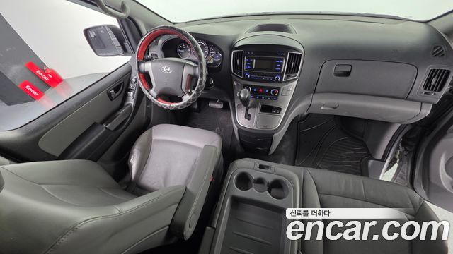 Hyundai Starex 2019 — photo 10