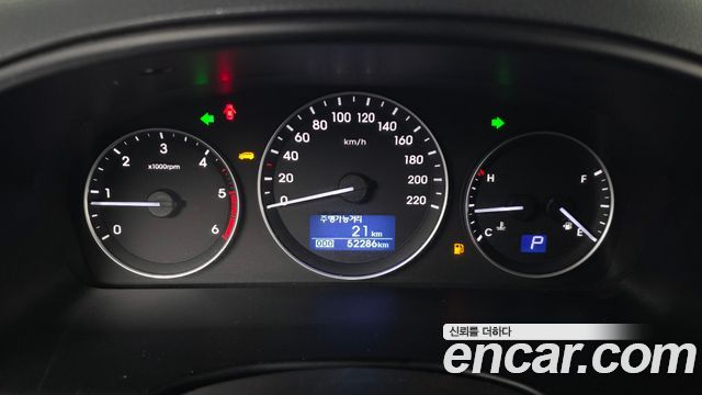 Hyundai Starex 2019 — photo 11