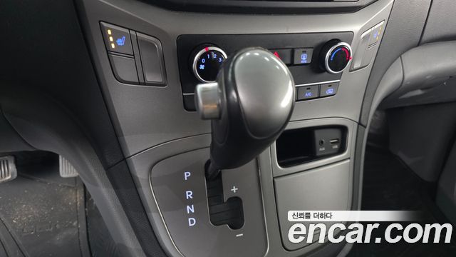 Hyundai Starex 2019 — photo 12