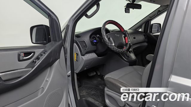 Hyundai Starex 2019 — photo 13