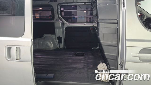 Hyundai Starex 2019 — photo 18
