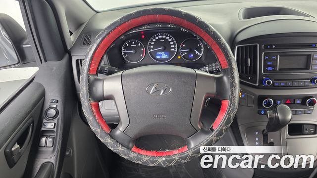 Hyundai Starex 2019 — photo 19